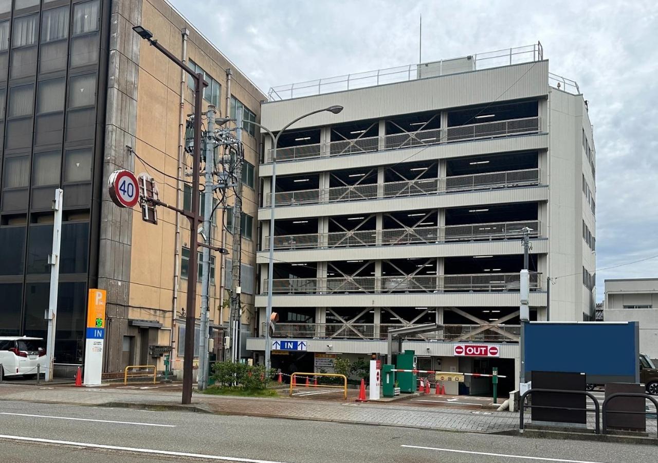 Apa Hotel Kanazawa Katamachi Esterno foto